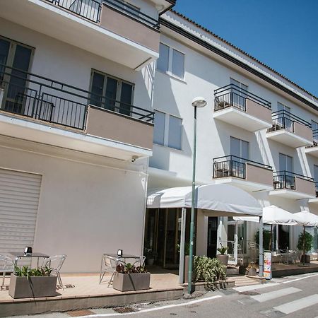 Hotel Laura Cavallino-Treporti Exteriör bild